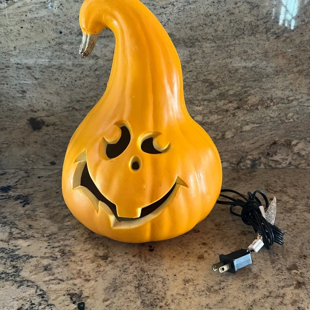 Lighted Pumpkin/Gourd Goofy Face - Halloween Decor